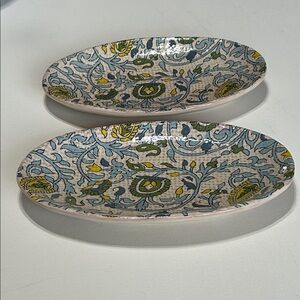 Pottery Barn Oval Ceramic Stoneware Plates  Salad Appetizer Dessert 9”x6”